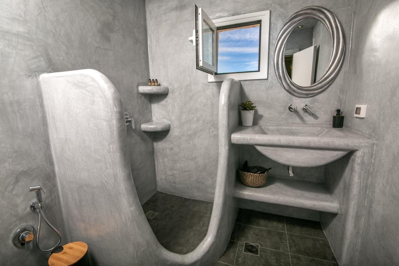 Sensia Luxury Studio With Hot Tub Иа Екстериор снимка