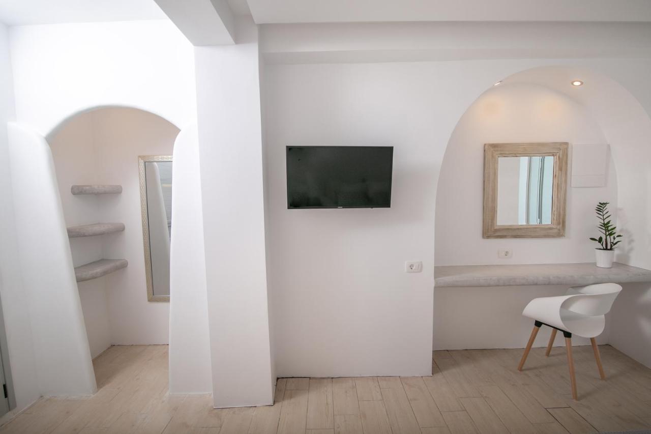 Sensia Luxury Studio With Hot Tub Иа Екстериор снимка