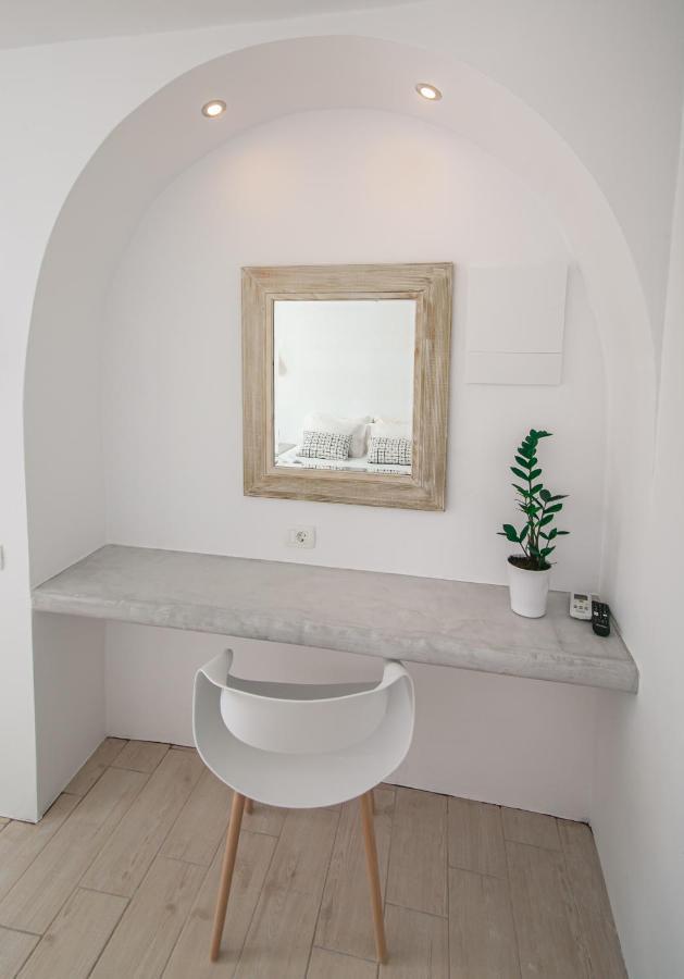 Sensia Luxury Studio With Hot Tub Иа Екстериор снимка